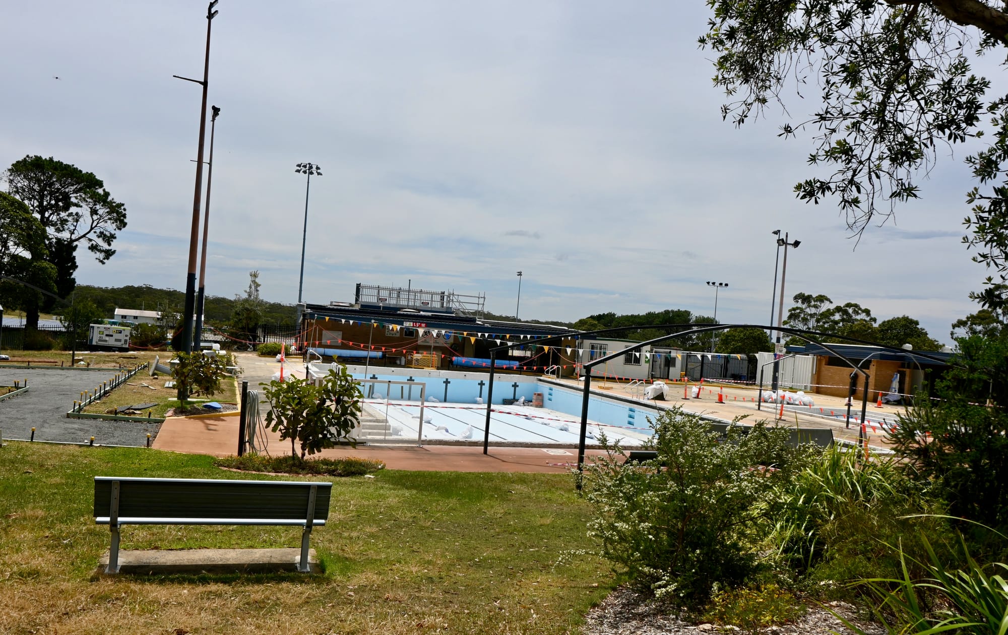 Hopes Dashed In Pool Project 'Bellyflop' 18 Dsc 1236